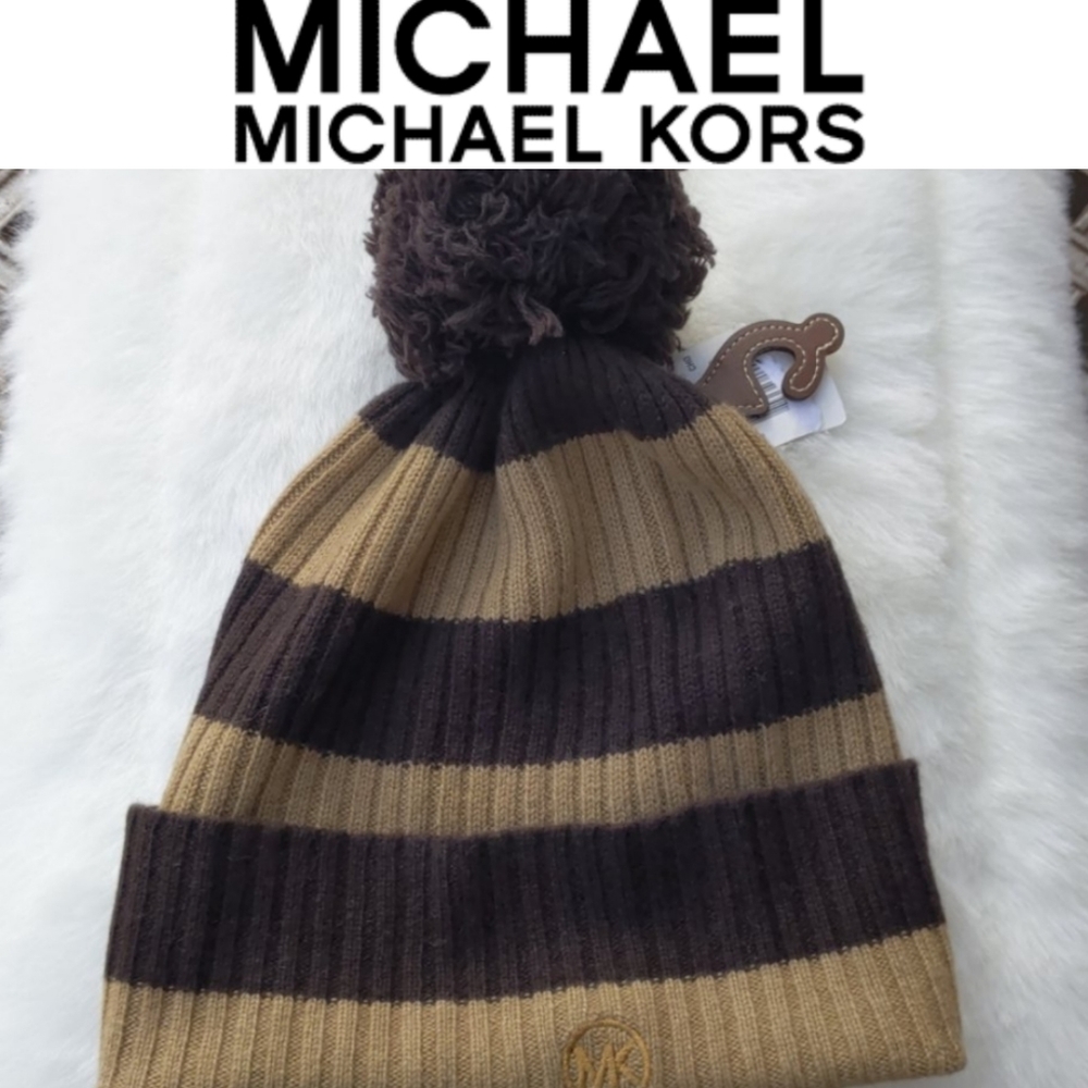 ❄️🌸❄️Micheal Kors Pom Beanie